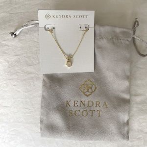 Kendra Scott Nola Gold Pendant Necklace